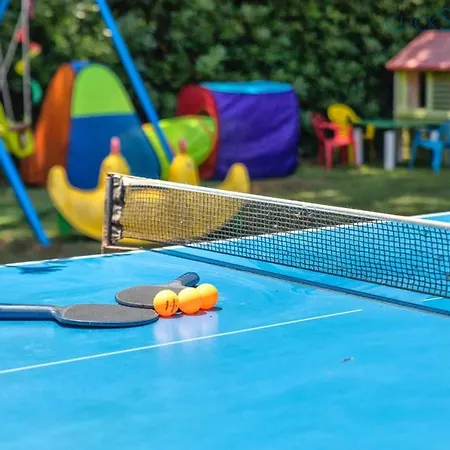 Sporting With Tennis Court, Swimming Pool, Football Field Near The Beaches * Αλγκέρο
