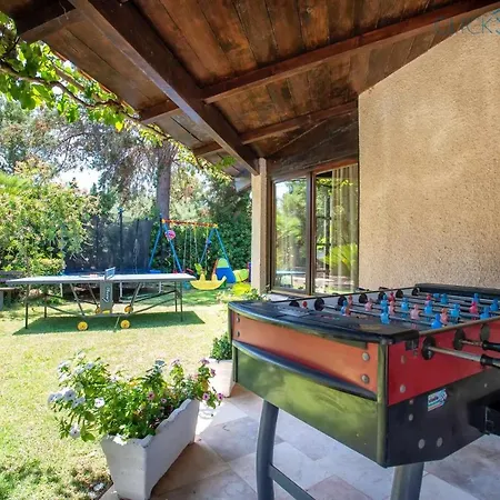 Villa Sporting With Tennis Court, Swimming Pool, Football Field Near The Beaches Alguer