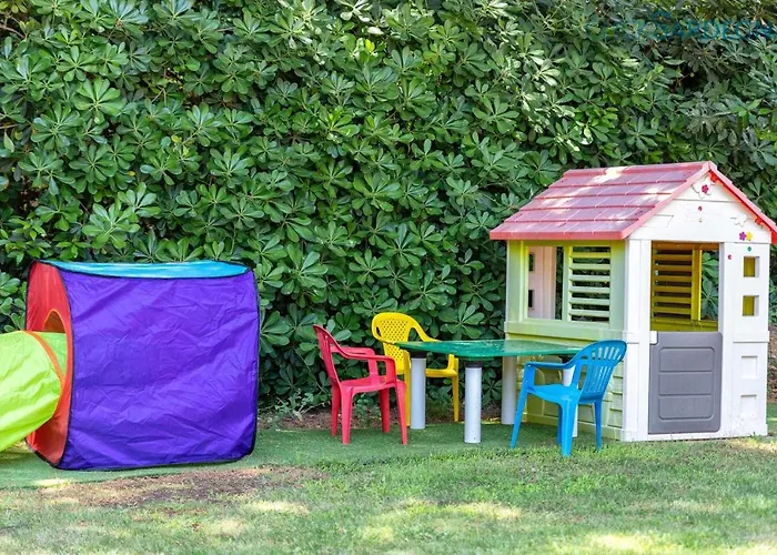 ヴィラ Sporting With Tennis Court, Swimming Pool, Football Field Near The Beaches *