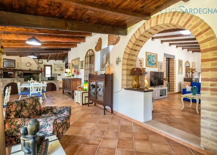 ヴィラ Sporting With Tennis Court, Swimming Pool, Football Field Near The Beaches *