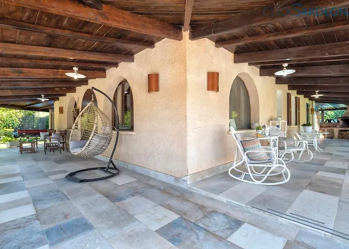 Sporting With Tennis Court, Swimming Pool, Football Field Near The Beaches *