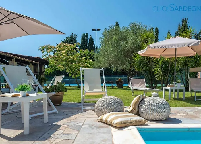 Sporting With Tennis Court, Swimming Pool, Football Field Near The Beaches Villa *
