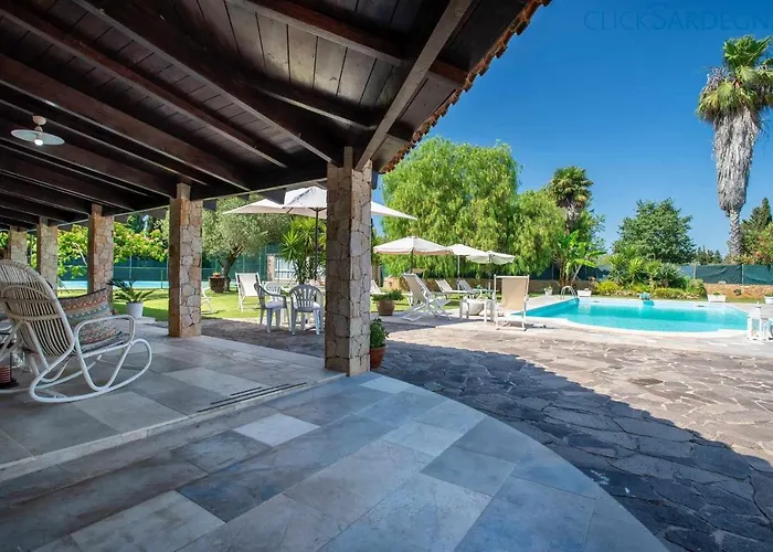 Sporting With Tennis Court, Swimming Pool, Football Field Near The Beaches Villa Alghero